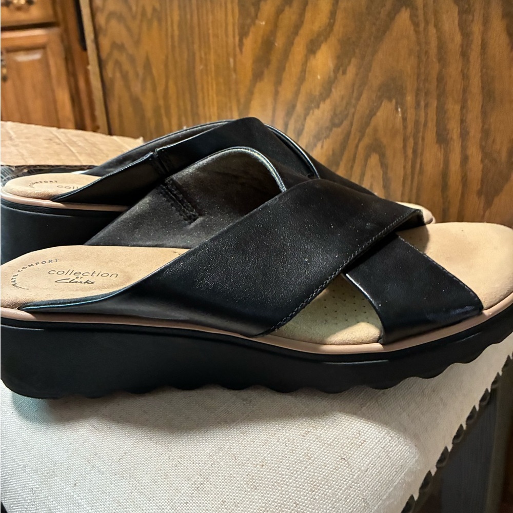 Clarks Black and Cream Slide Loafers